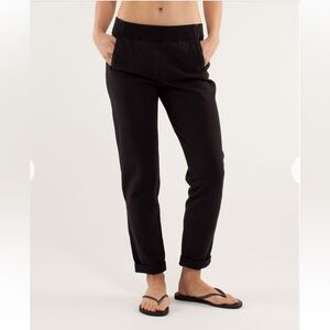Lululemon Rejuvenate Sweat Pant Black Size 4
